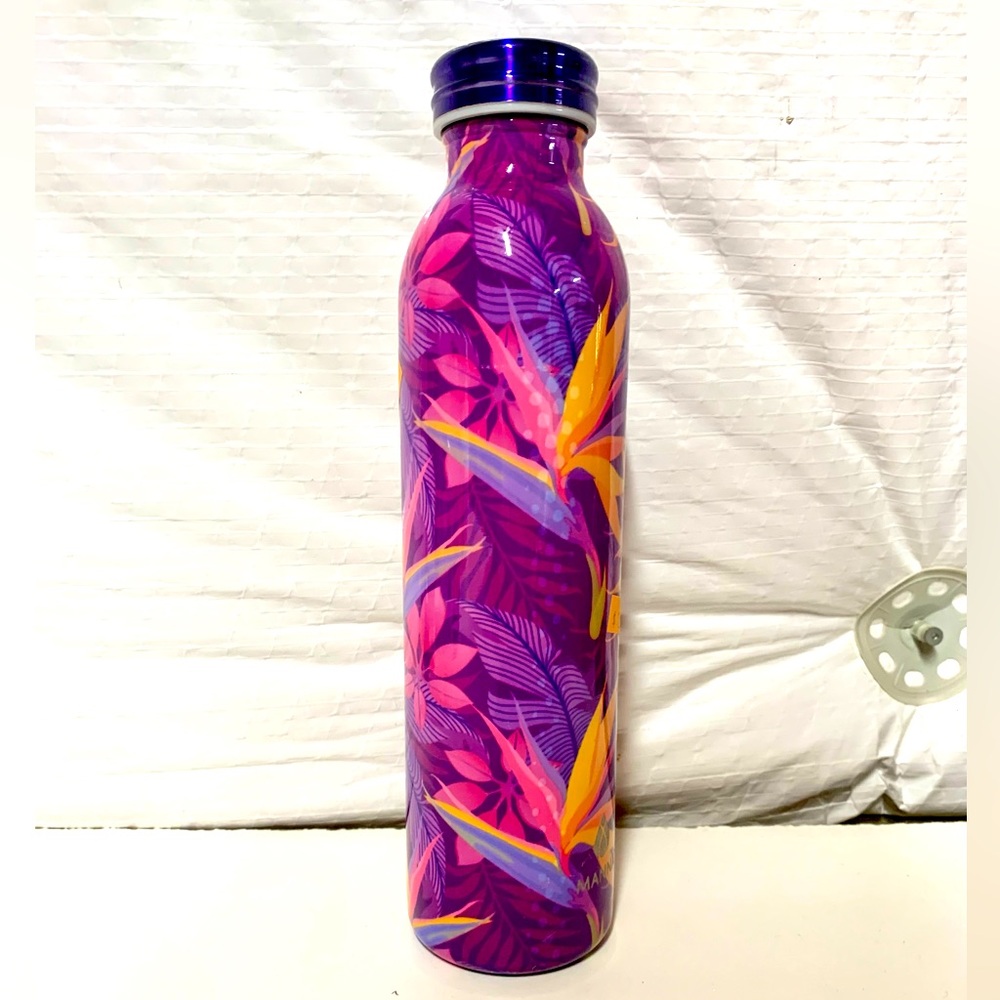 Manna, 20oz, insulated Retro Bottles.